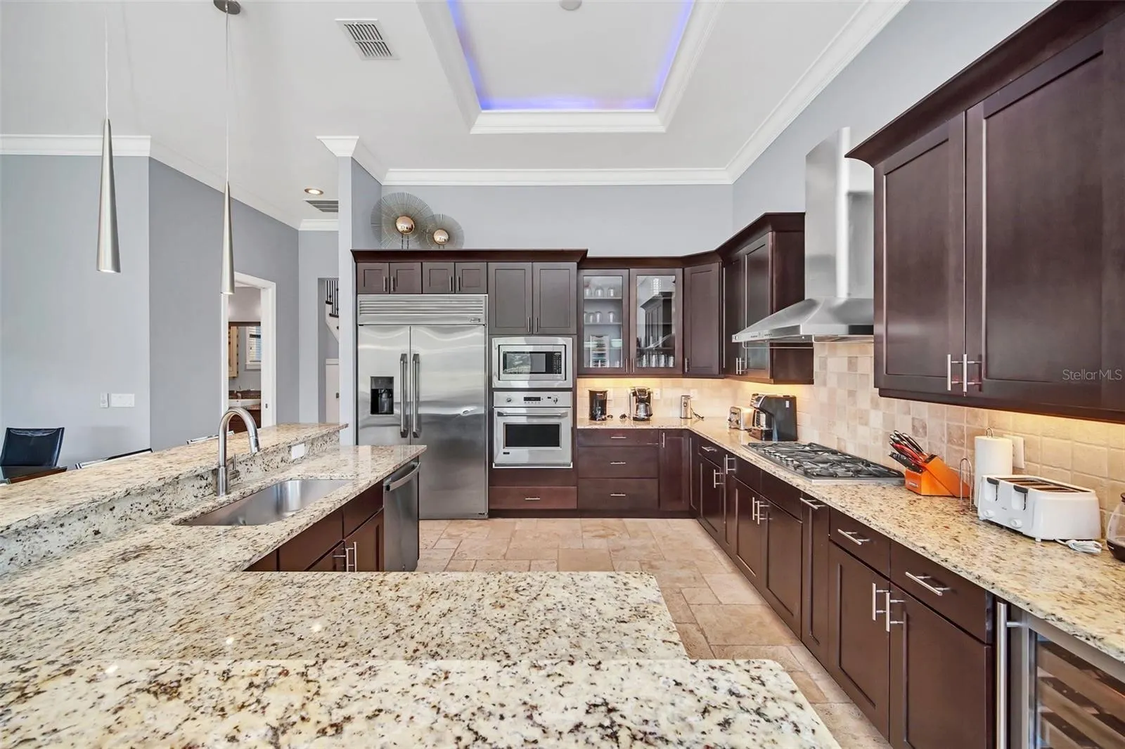 837 DESERT MOUNTAIN CT