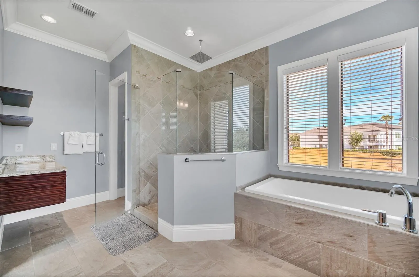 837 DESERT MOUNTAIN CT