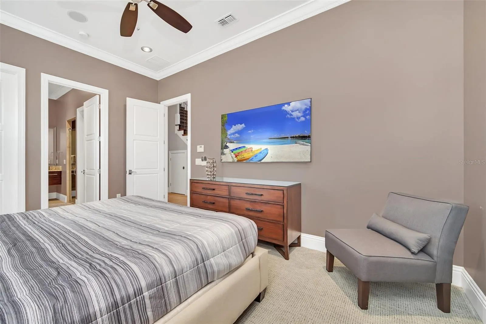837 DESERT MOUNTAIN CT