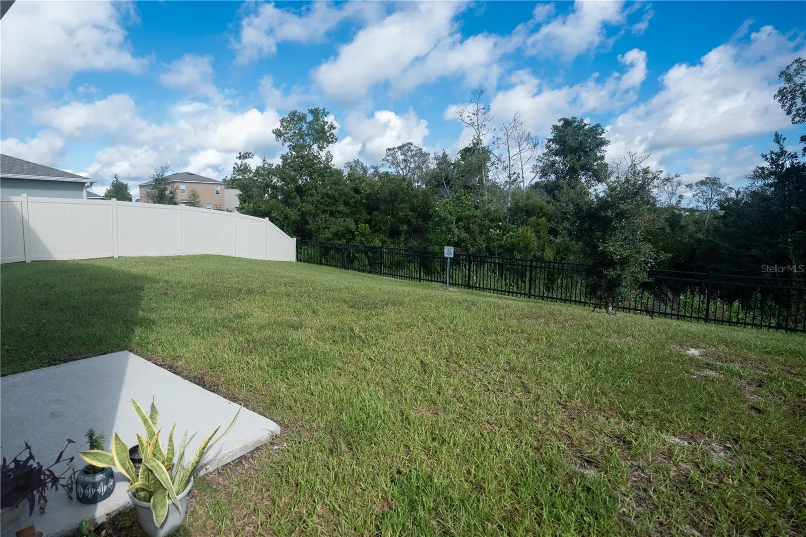 1723 POST OAK DR