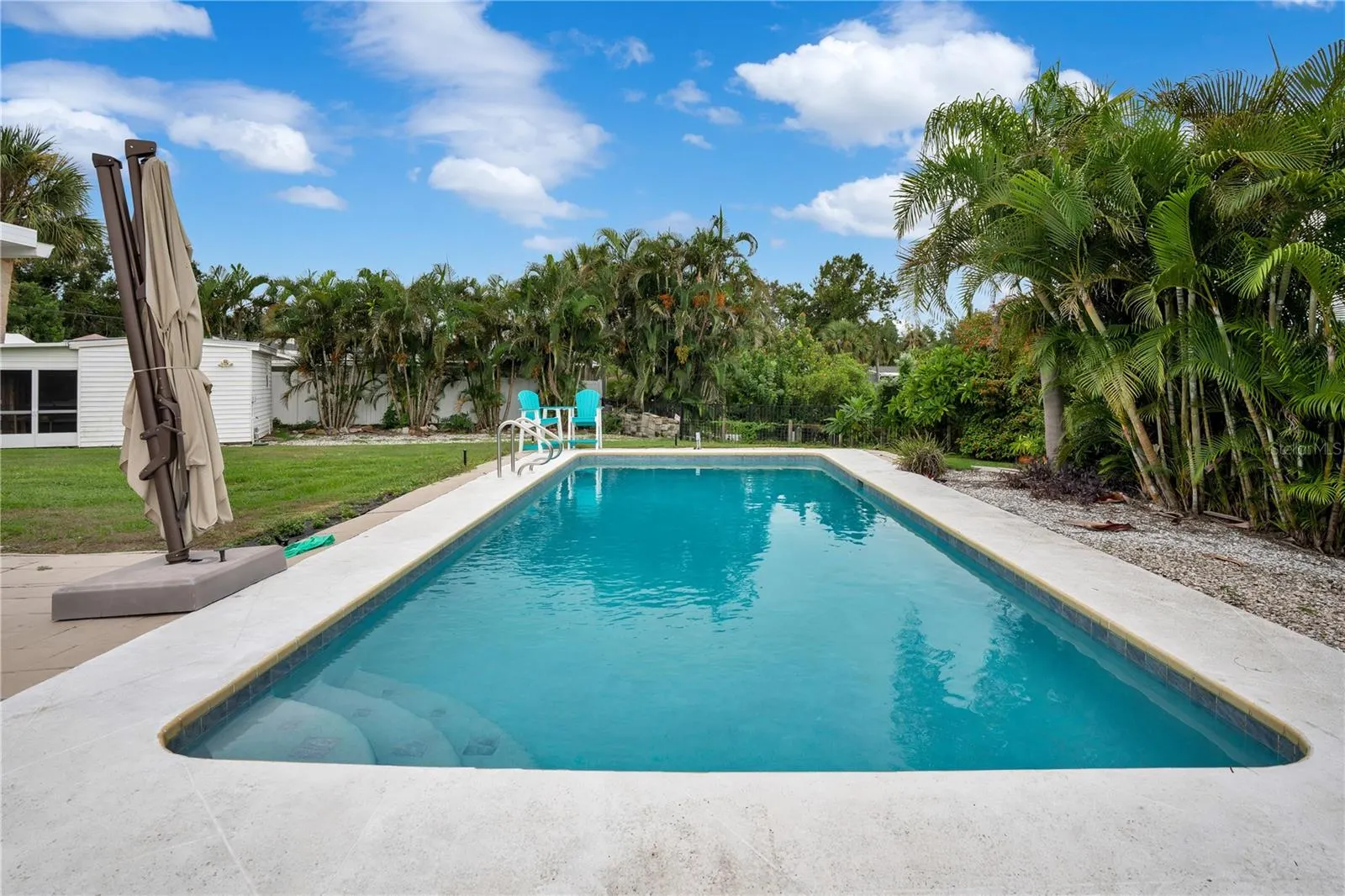 631 CORAL DR