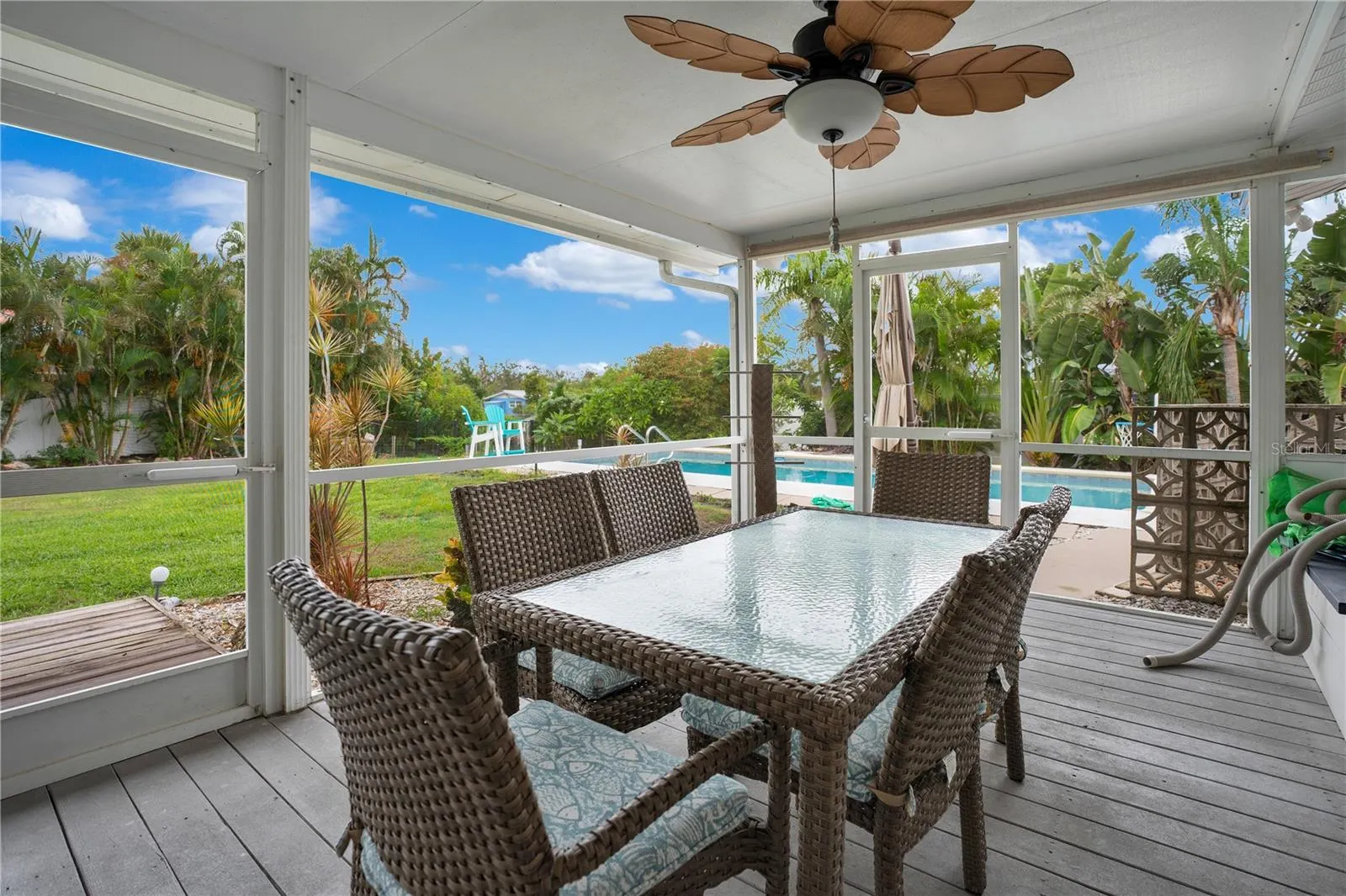 631 CORAL DR