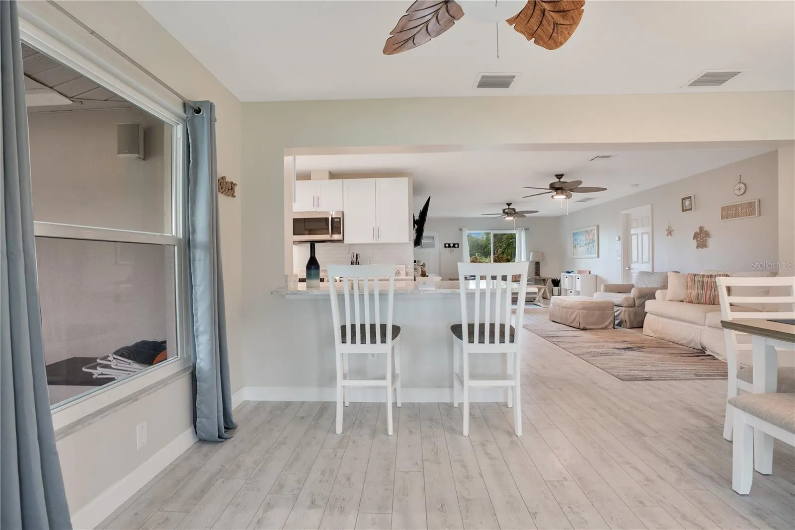 631 CORAL DR
