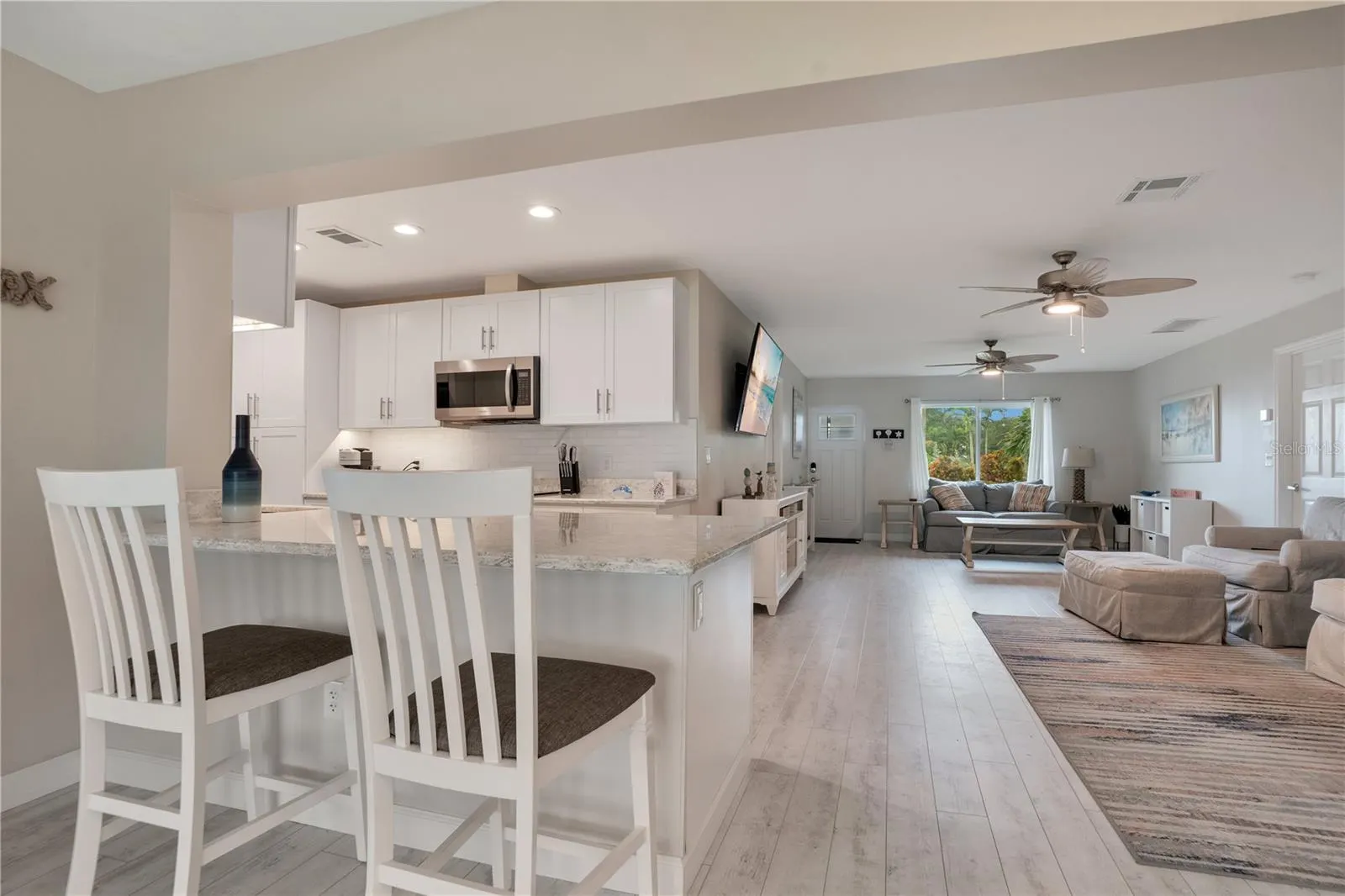 631 CORAL DR