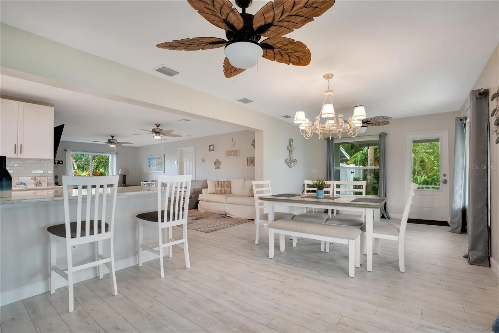 631 CORAL DR