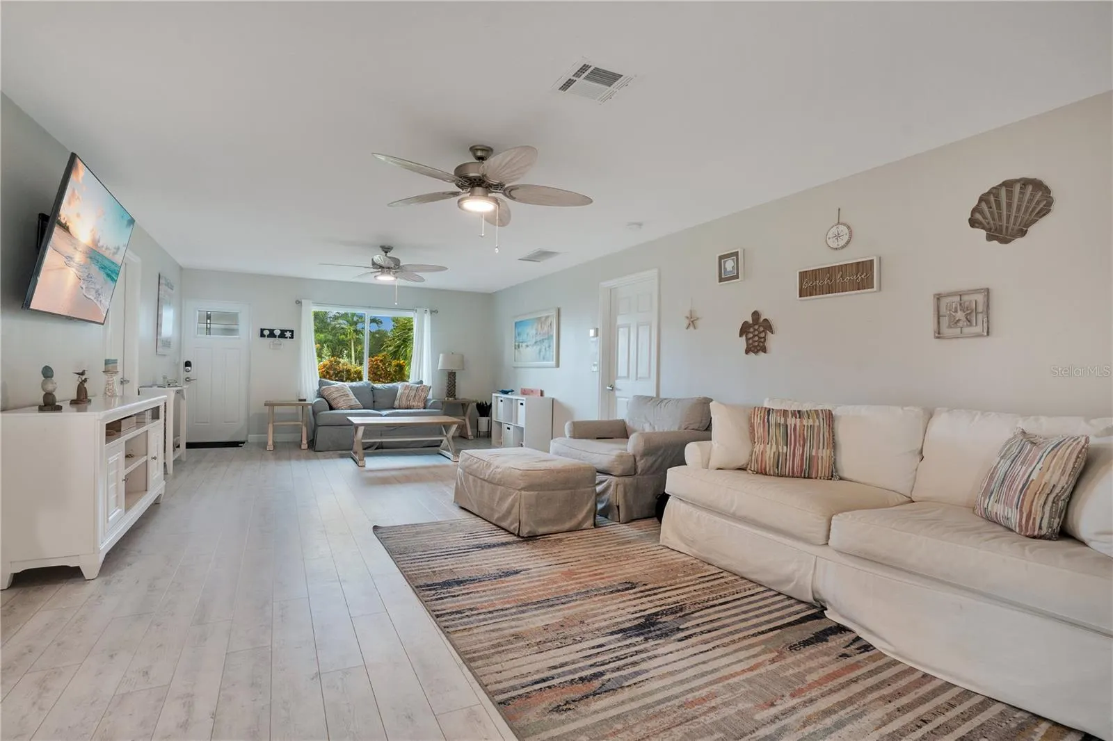 631 CORAL DR