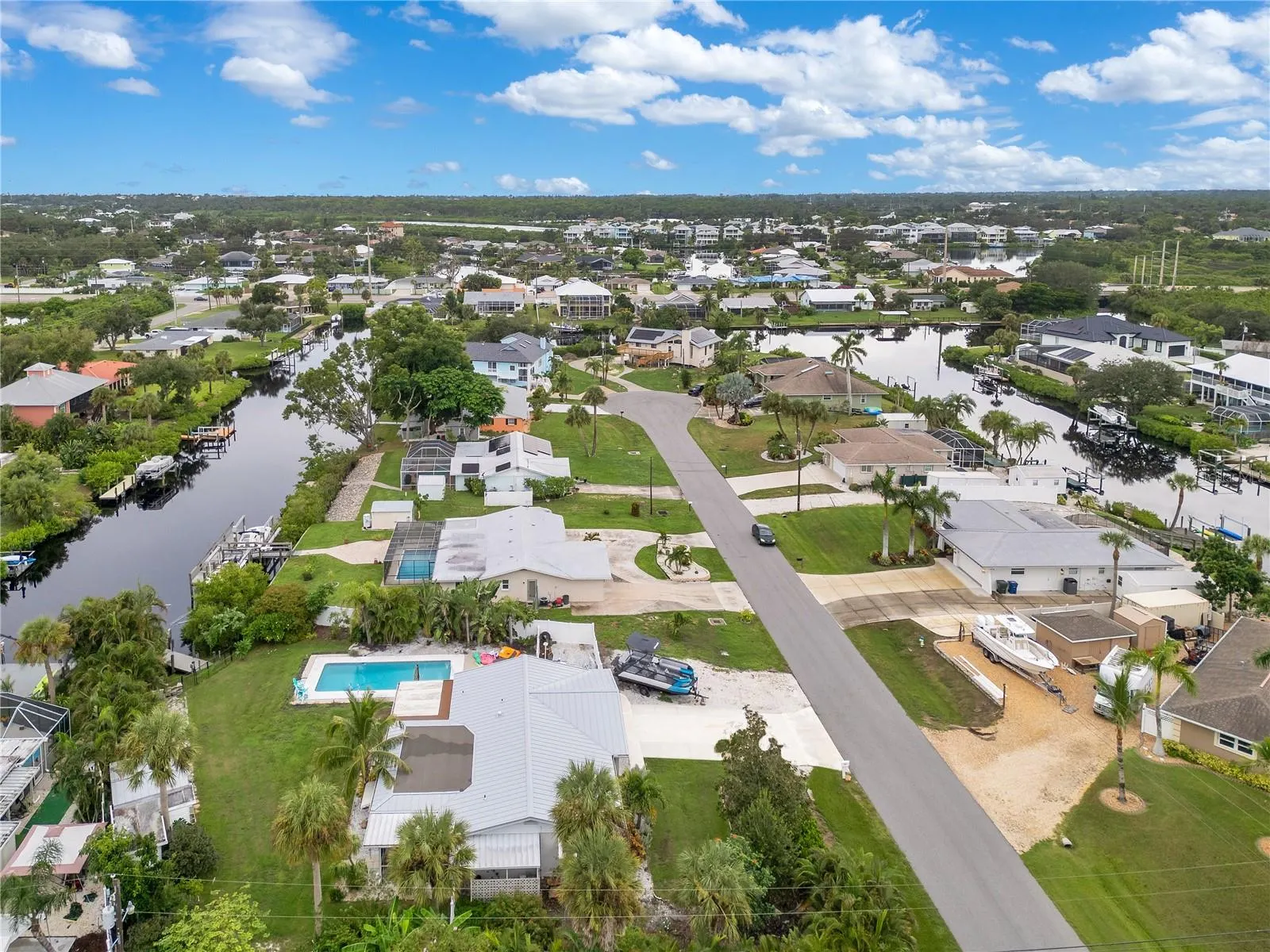 631 CORAL DR
