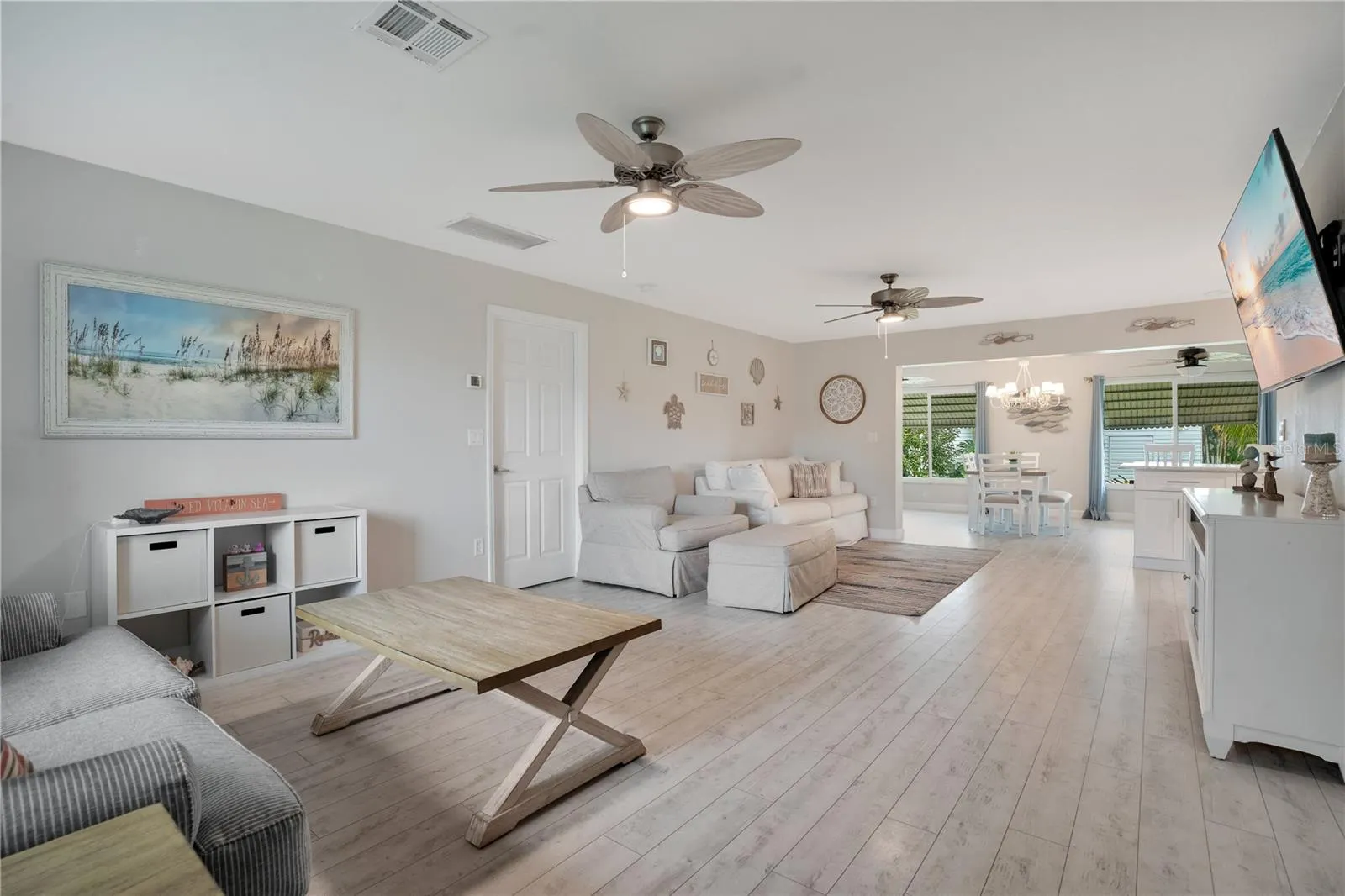 631 CORAL DR