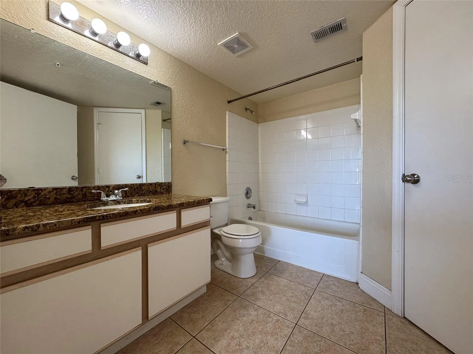 2216 GRAND CAYMAN CT #1424, #1424
