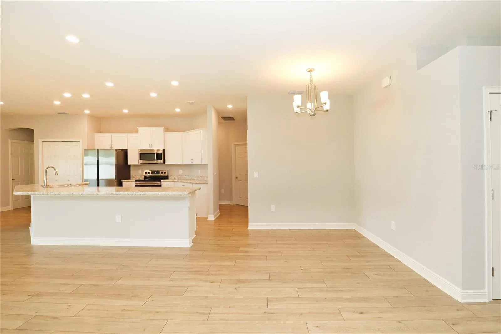 248 WALKERS POINT DR