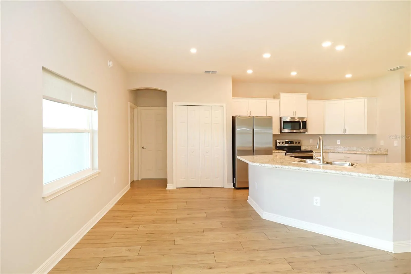 248 WALKERS POINT DR