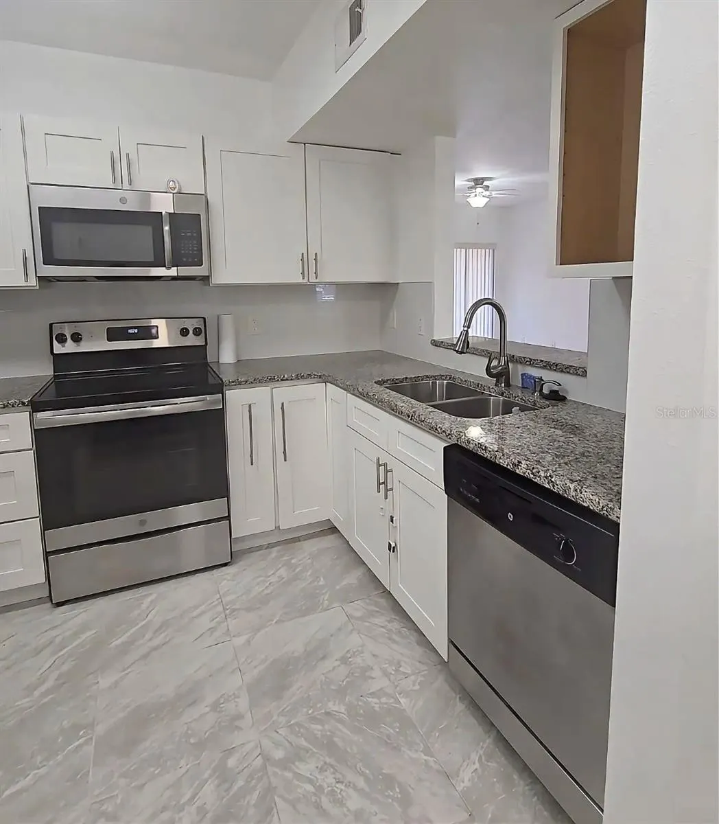 13215 VILLA VISTA DR #104, #104