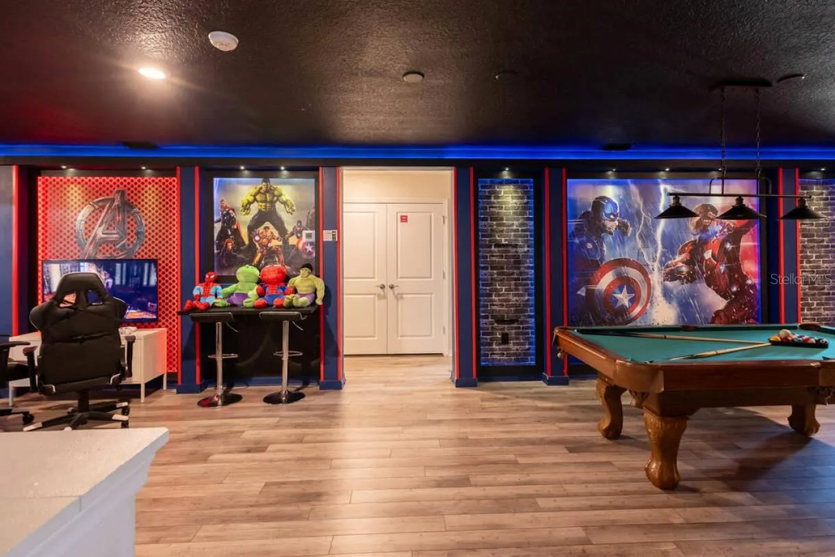 2106 LELANI CIR