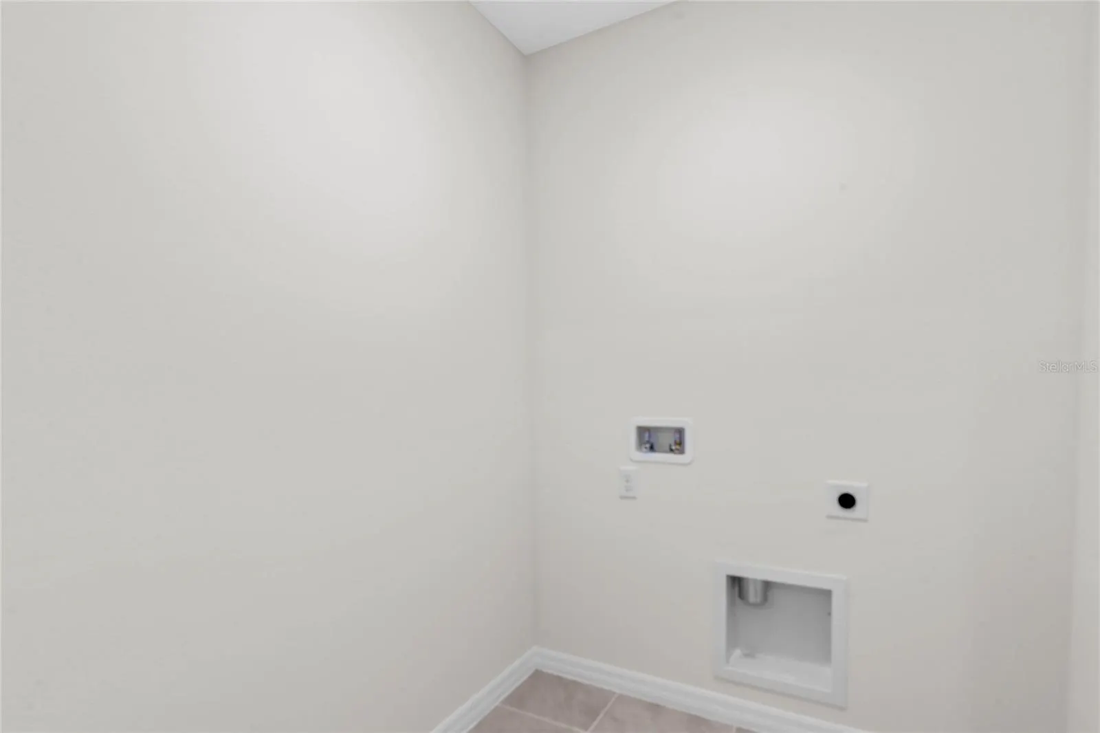 1006 BRIMSTONE CIR