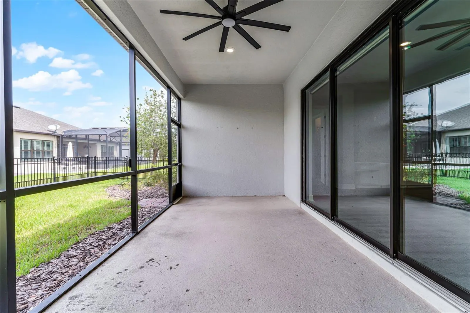 937 WALNUT CREEK LN