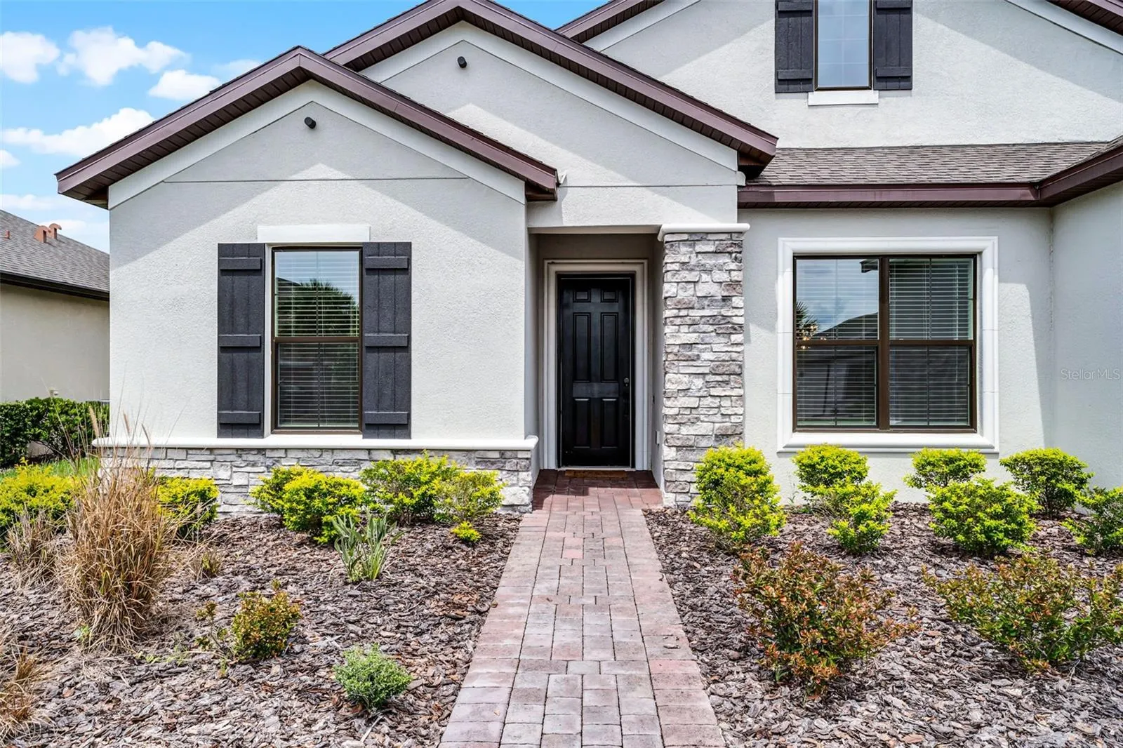 937 WALNUT CREEK LN