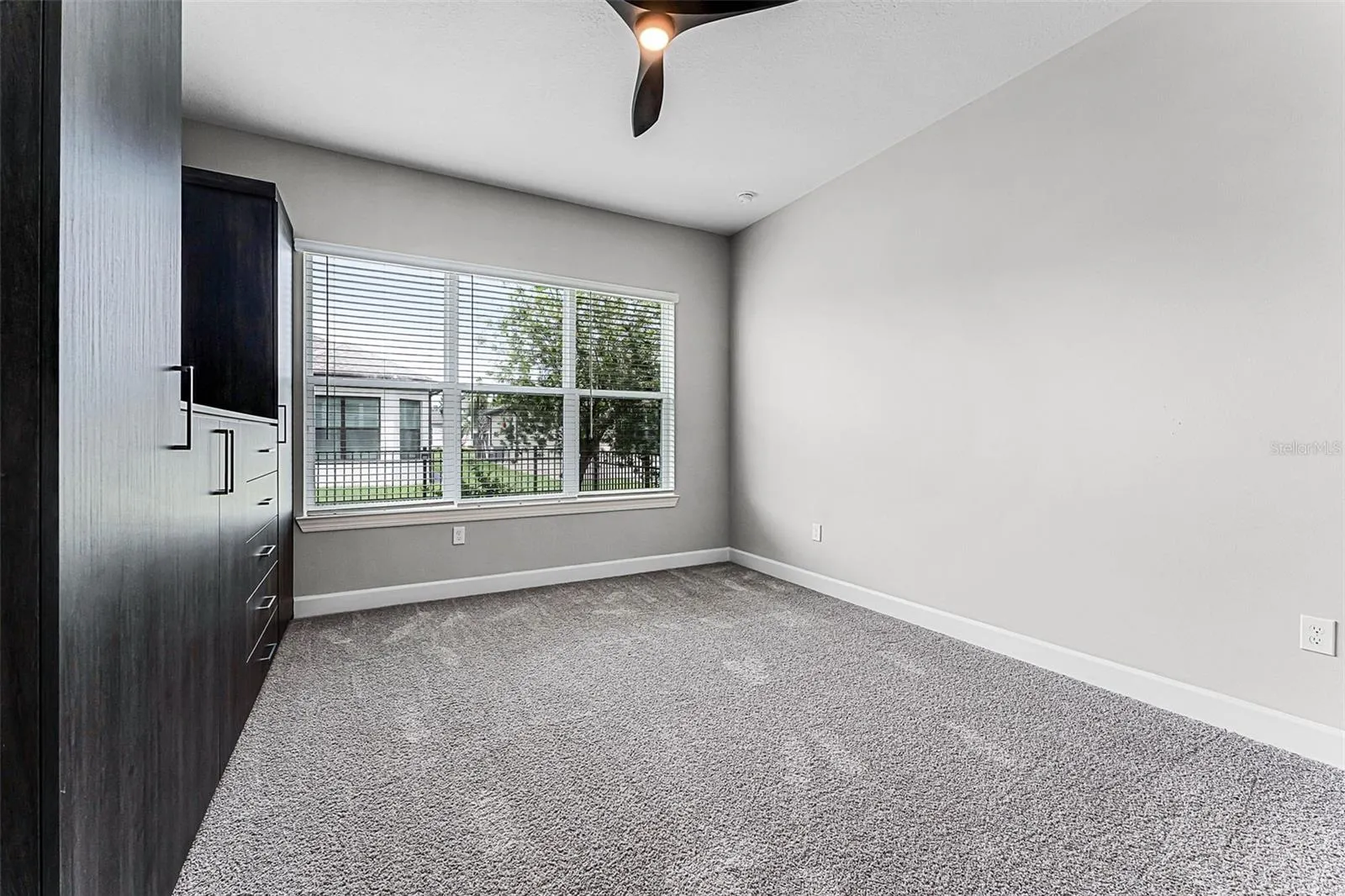 937 WALNUT CREEK LN