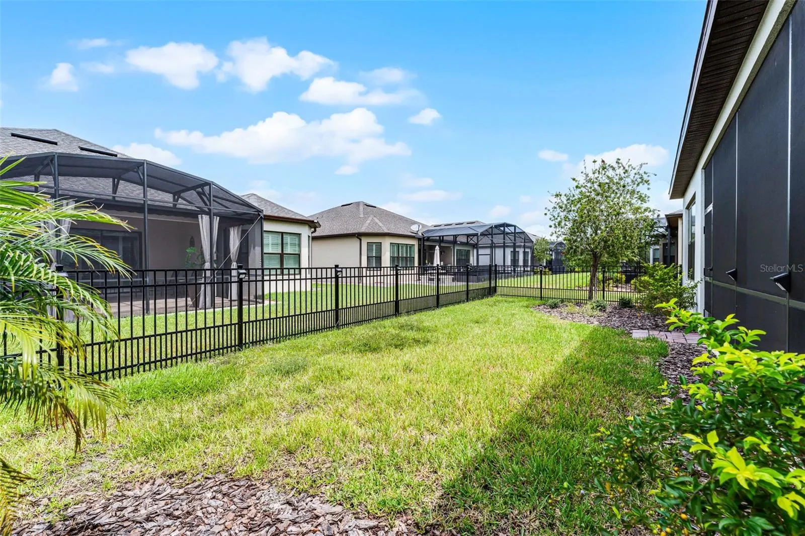 937 WALNUT CREEK LN