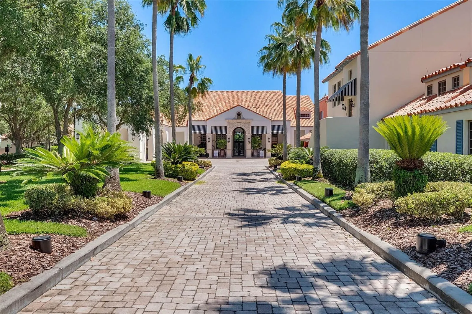 937 WALNUT CREEK LN