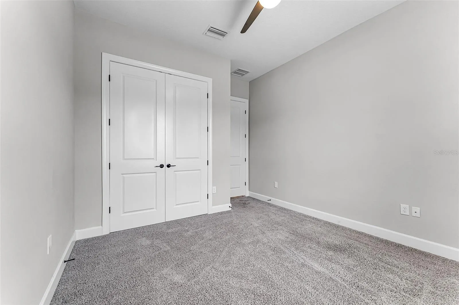 937 WALNUT CREEK LN