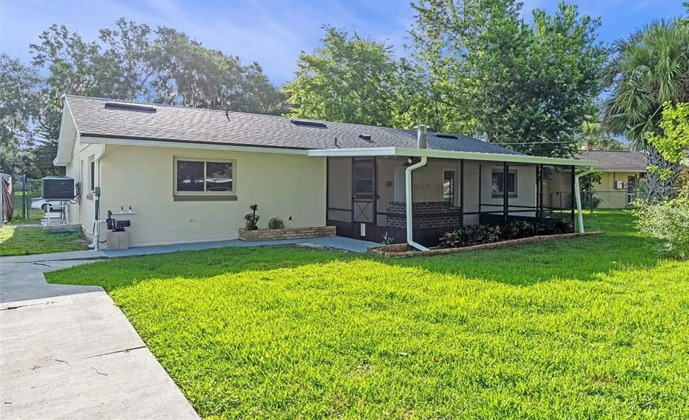 241 BRITTANY AVE