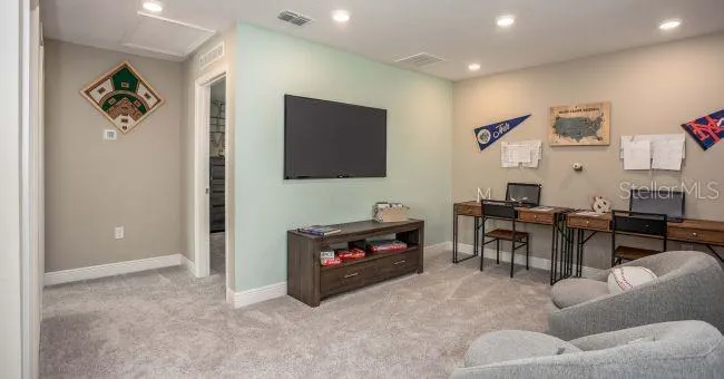 3932 BLUETHREAD WAY