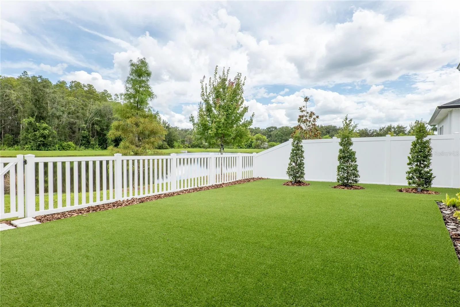 7504 ASHBROOKE PINE LOOP