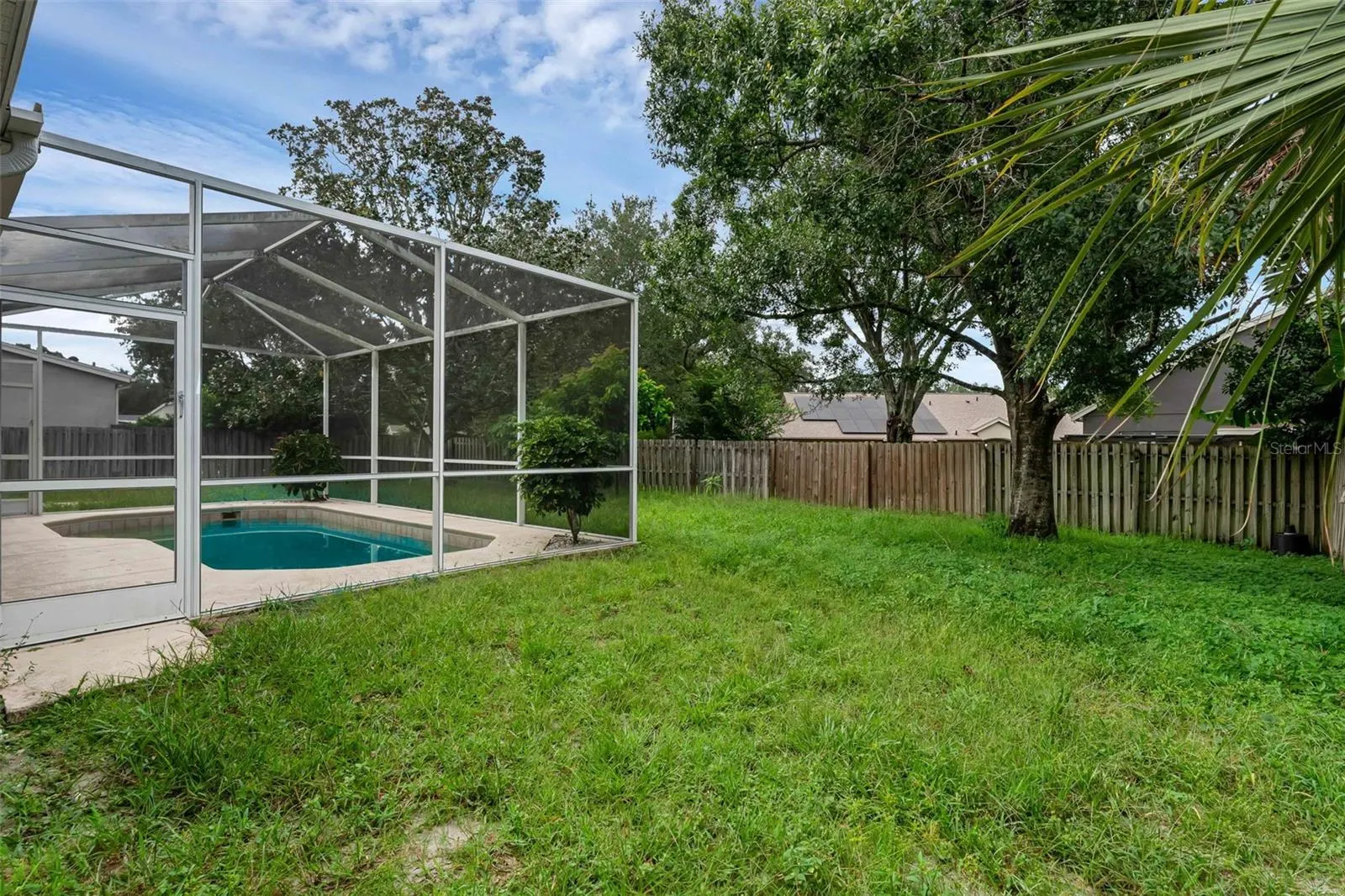 802 KINGSBRIDGE DR