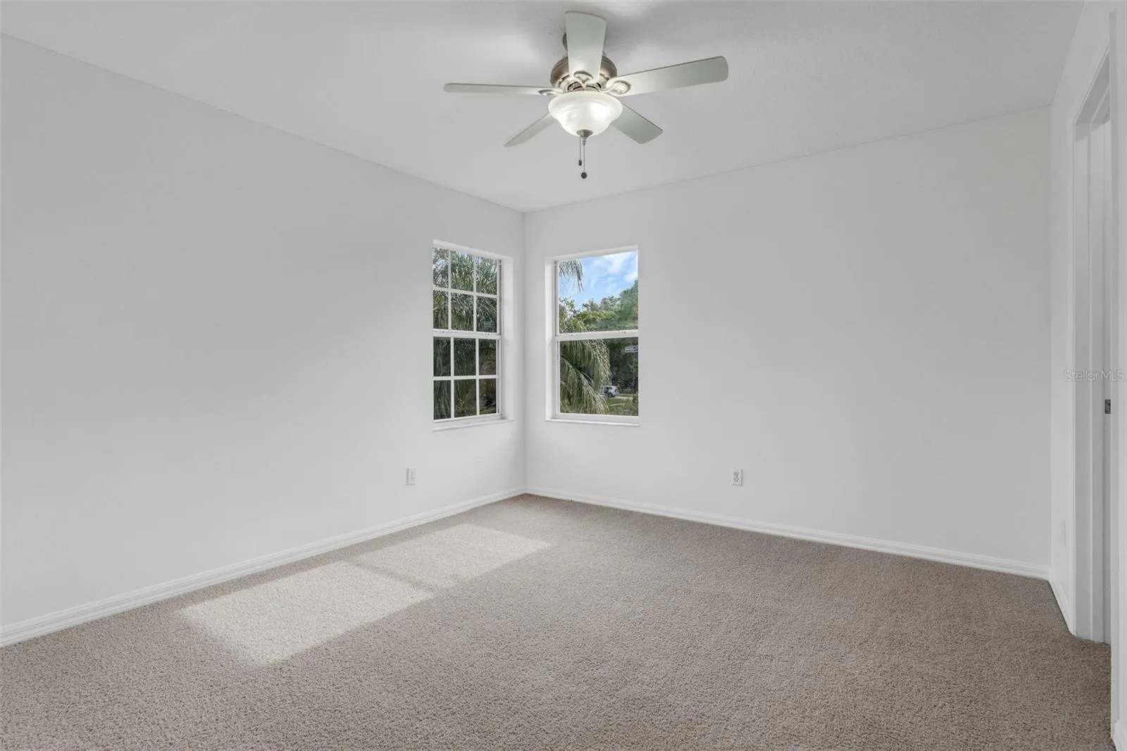 802 KINGSBRIDGE DR