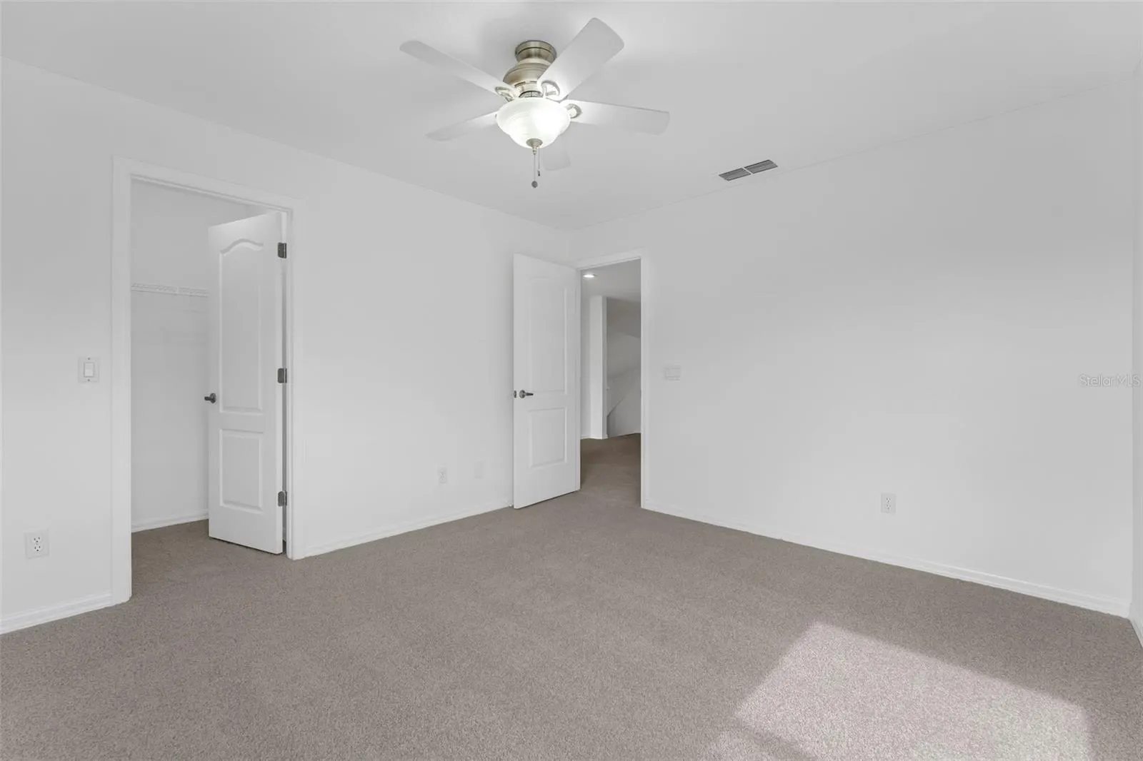 802 KINGSBRIDGE DR