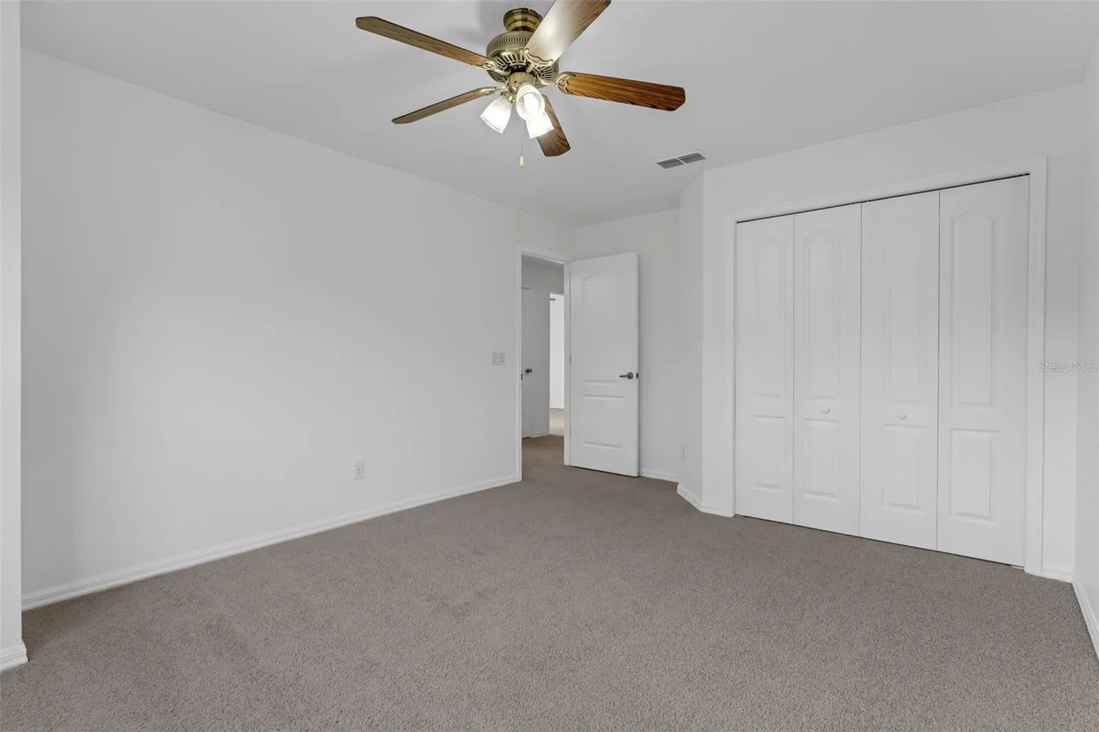 802 KINGSBRIDGE DR