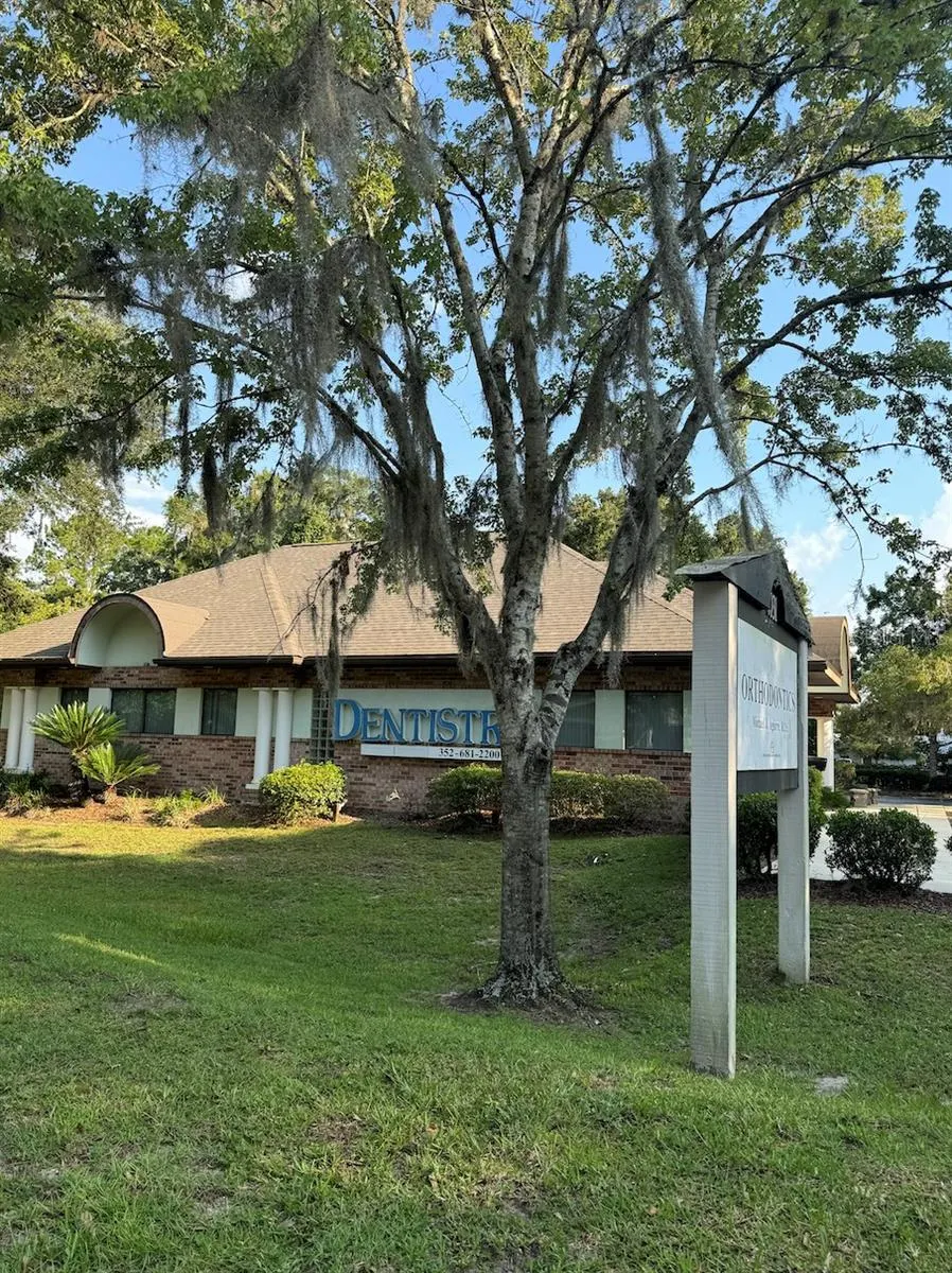 4031 NW 43RD ST