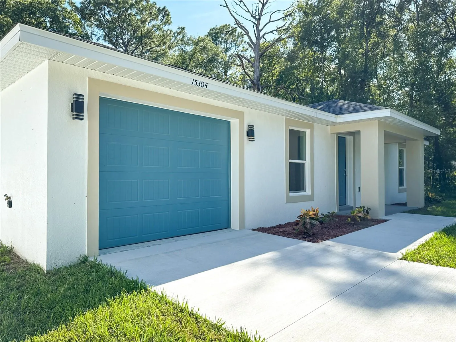15304 SW 27 LN