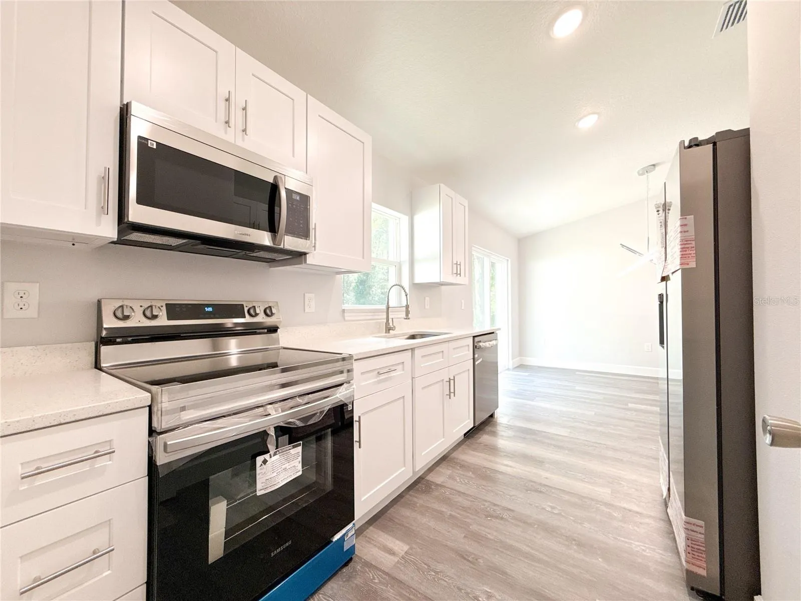 15304 SW 27 LN