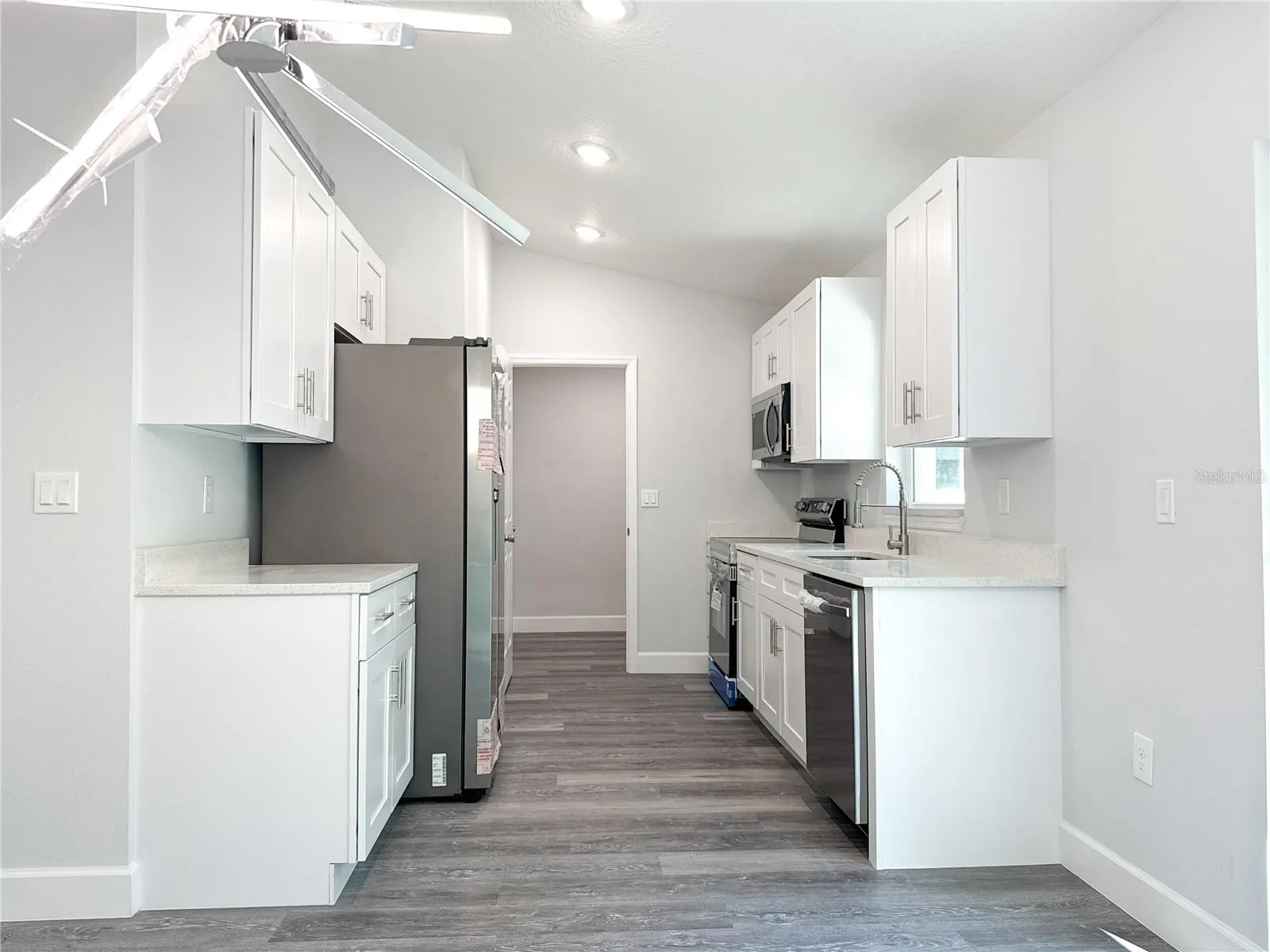 15304 SW 27 LN