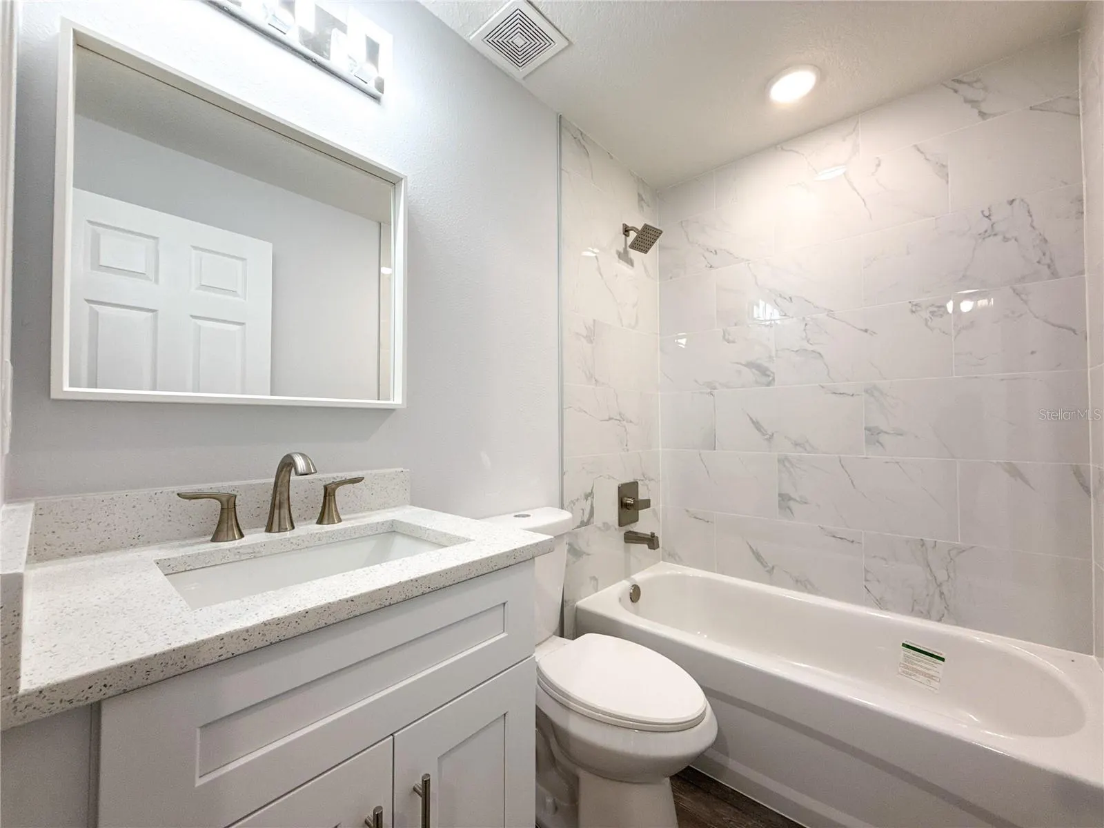 15304 SW 27 LN