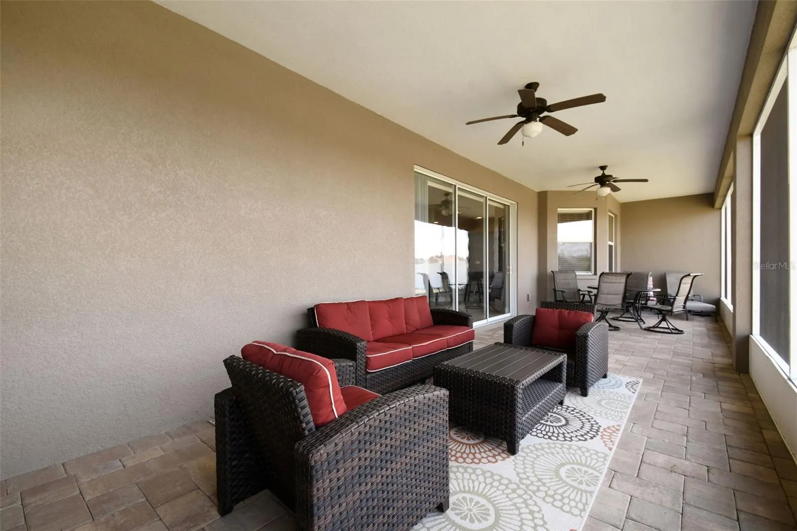 6841 BUSHNELL DR