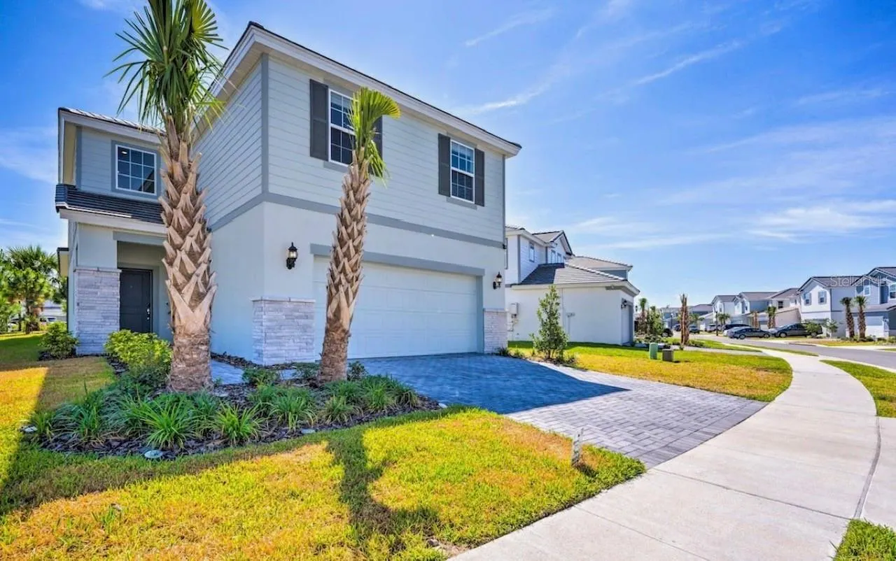 7312 OAKMOSS LOOP