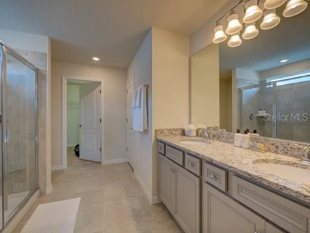 7312 OAKMOSS LOOP