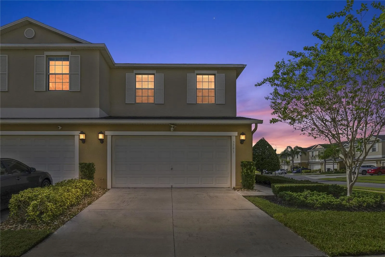 3293 RODRICK CIR