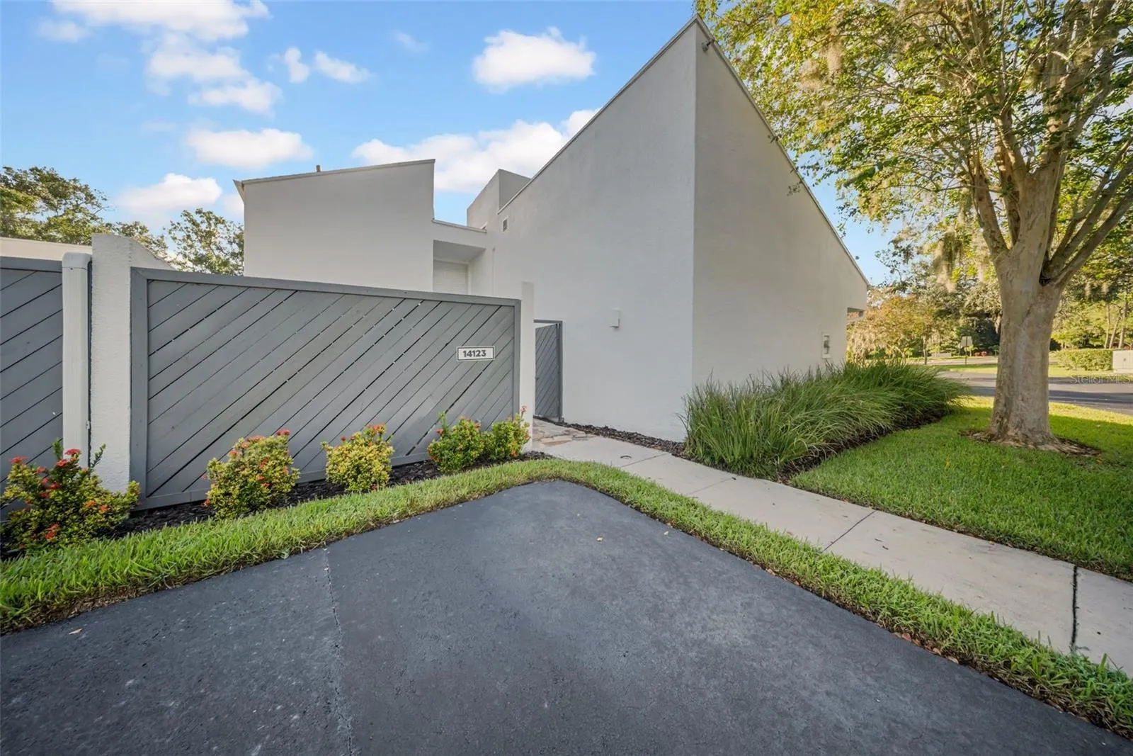 14123 CYPRESS CIR #14123, #14123