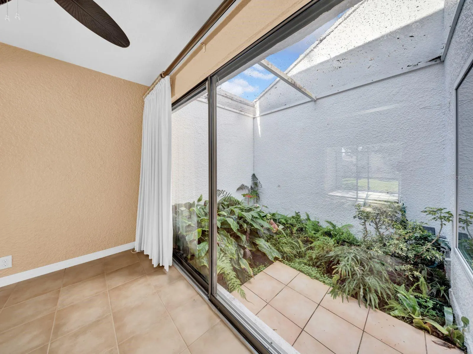 14123 CYPRESS CIR #14123, #14123