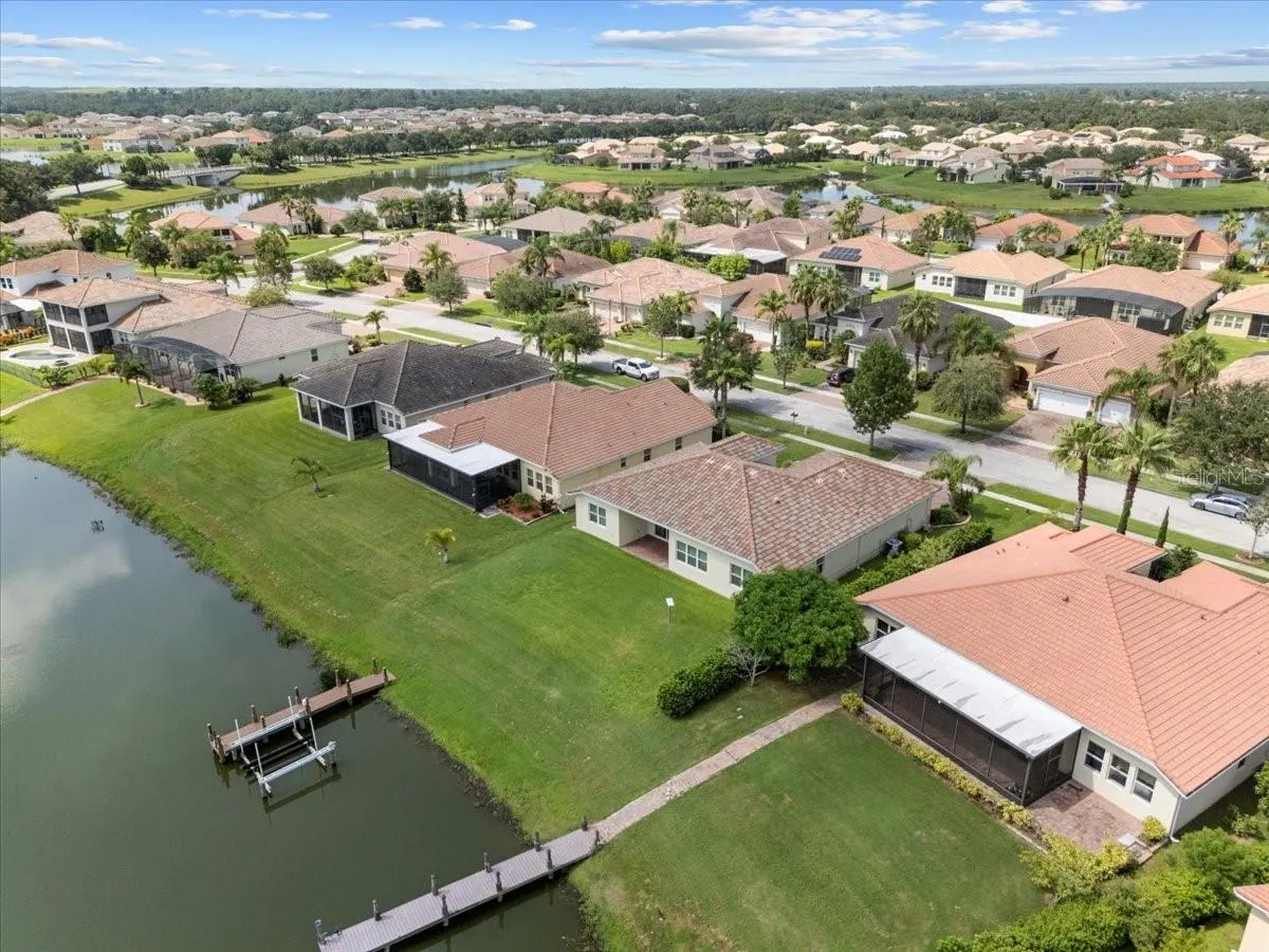 3715 PARADISO CIR