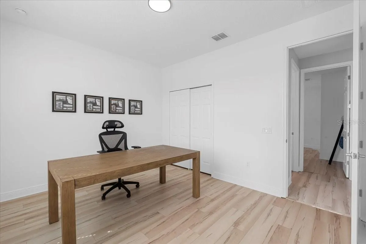 3715 PARADISO CIR