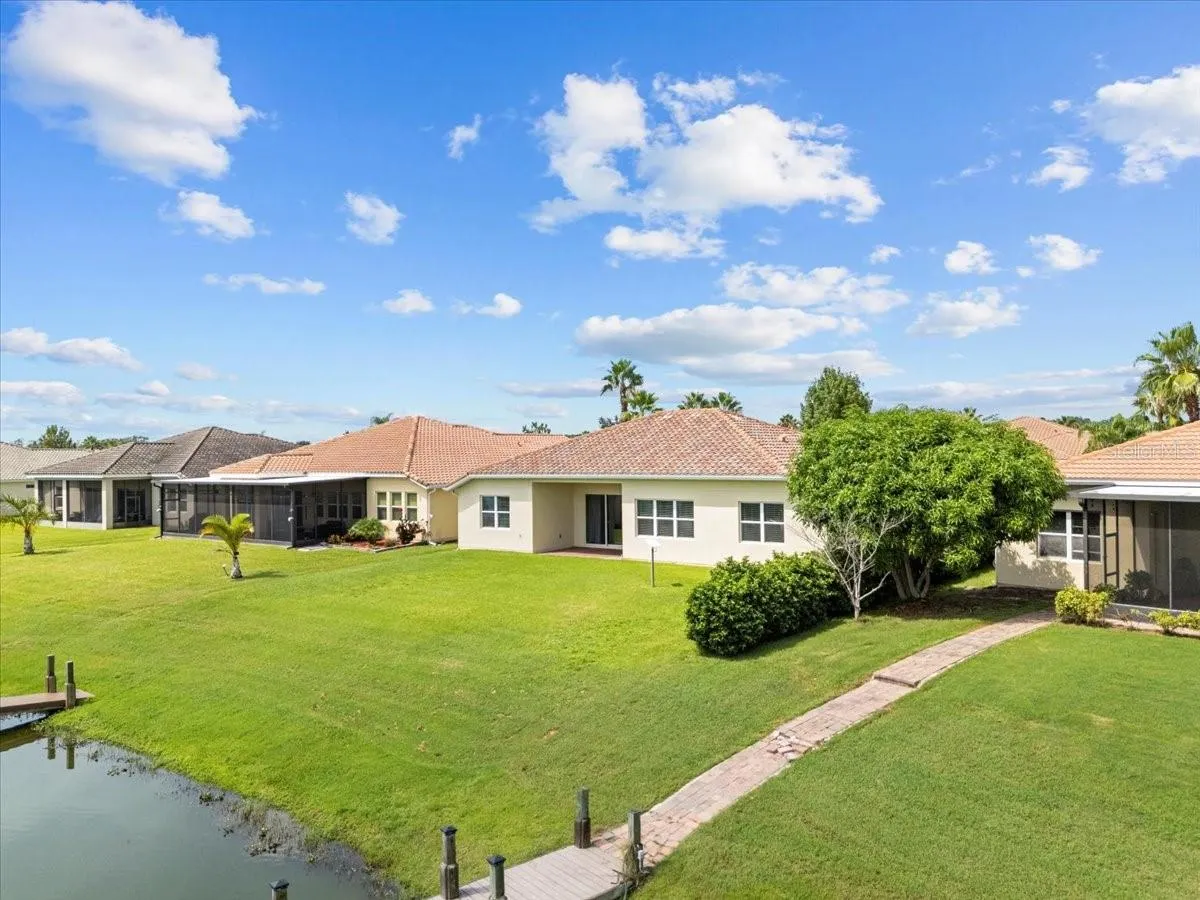 3715 PARADISO CIR