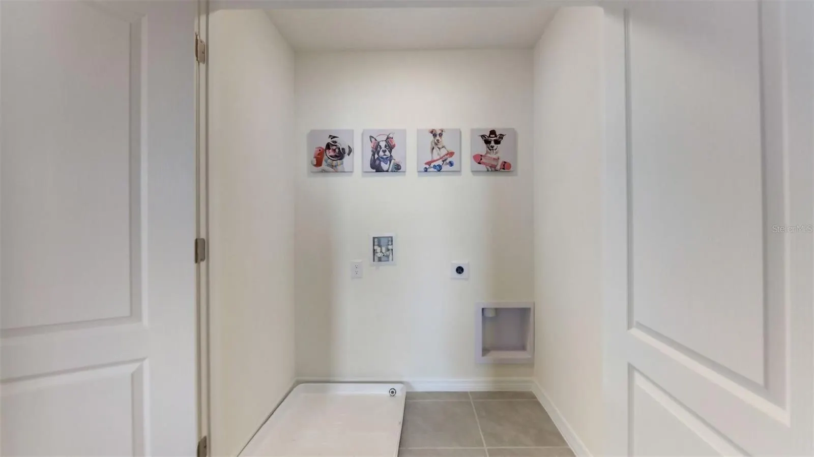 6643 LEO LN