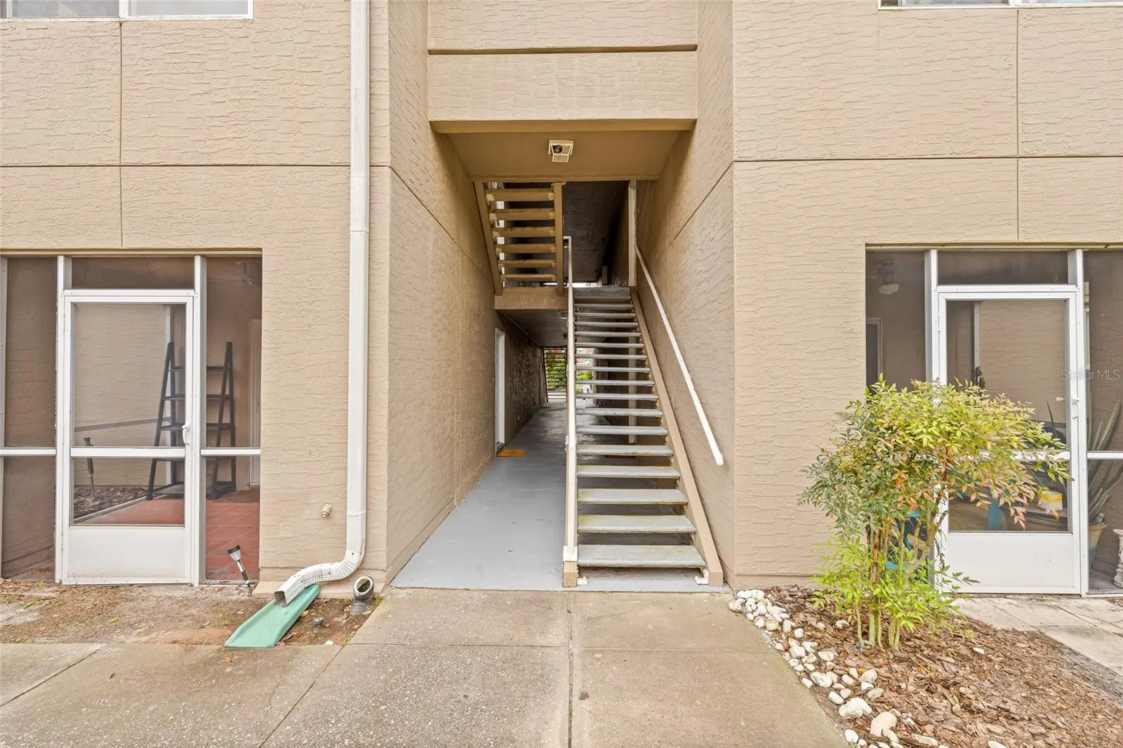 15215 AMBERLY DR #1002, #1002