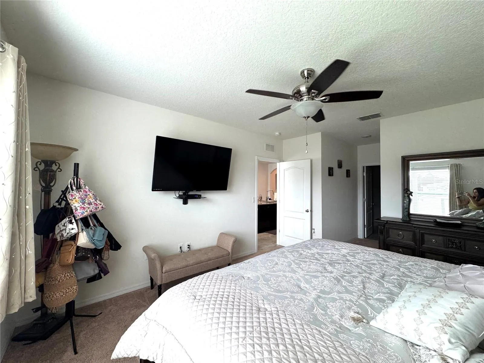 239 WILLOW BEND DR