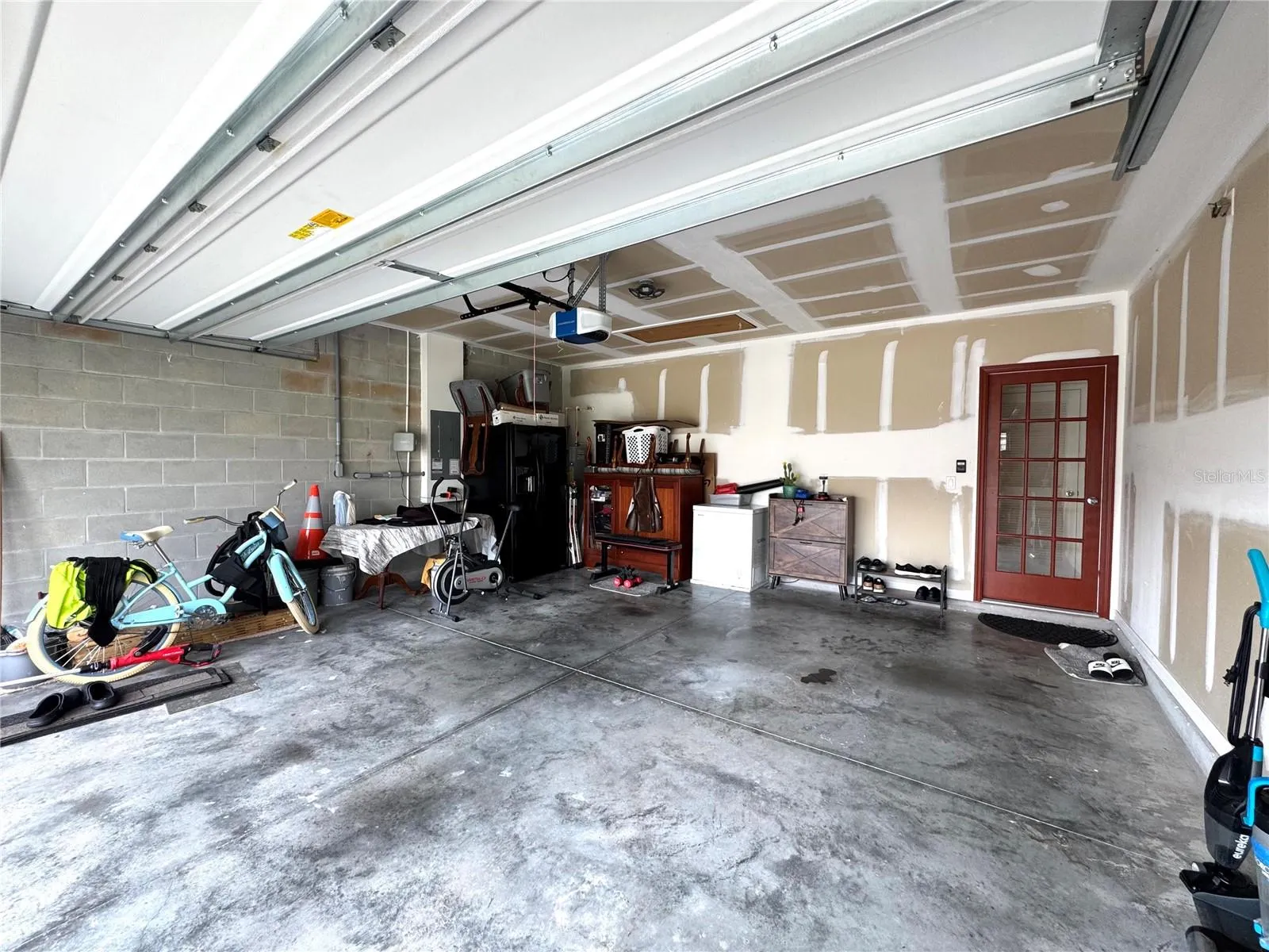 239 WILLOW BEND DR