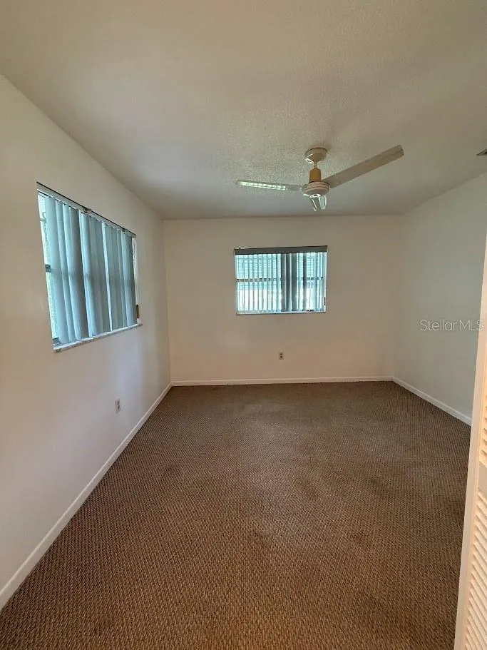 500 AVENUE L NE